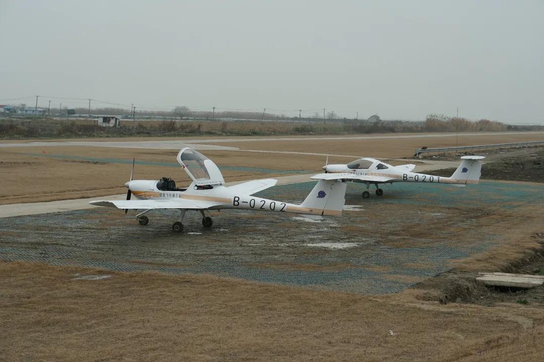 翱翔湖光山色间 探访北京金海湖飞行基地直升机首飞全程体验