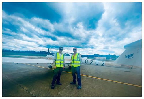 双翼逐云 兄弟机长在猎鹰飞行俱乐部的冲上云霄日